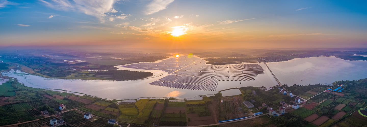 永利集团科技江西鄱阳123.235MW “渔光互补”型光伏发电扶贫项目